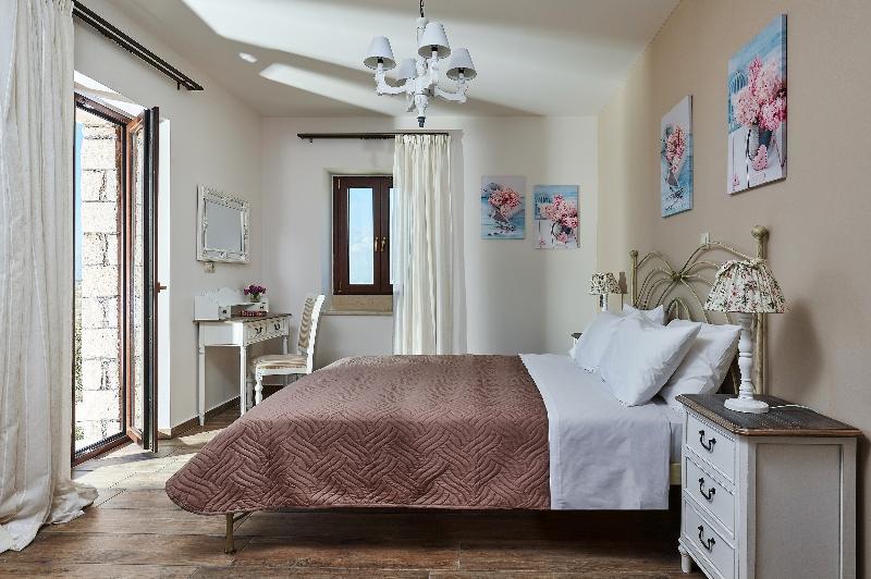 Orelia Cretan Villas & Deluxe Apartments Kamilari Bagian luar foto